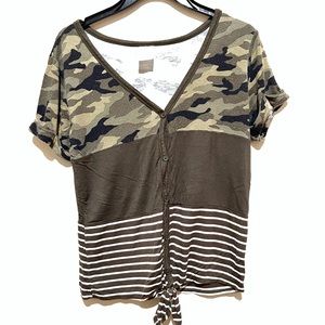 Army Pattern Casual T-shirt (M)